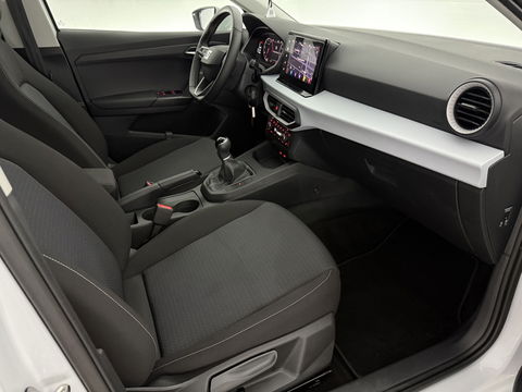 SEAT Ibiza EcoTSI Style Business Intense | Virtual | Carplay | Cruise | Stoelverw. | Navi | Parkeersens | NAP