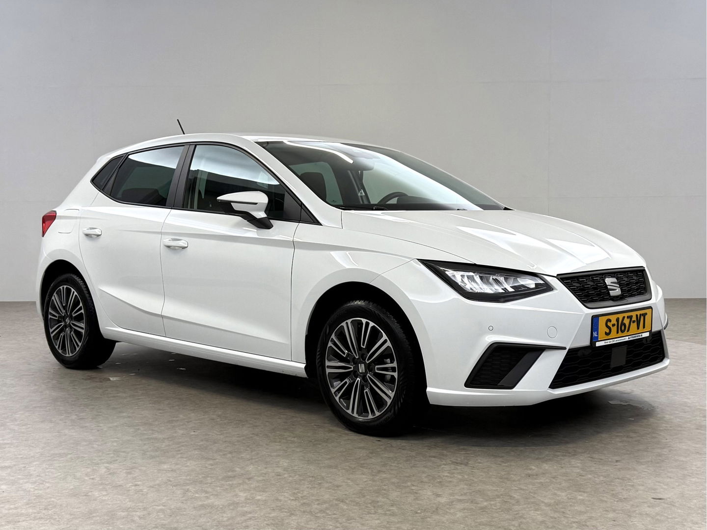 SEAT Ibiza EcoTSI Style Business Intense | Virtual | Carplay | Cruise | Stoelverw. | Navi | Parkeersens | NAP