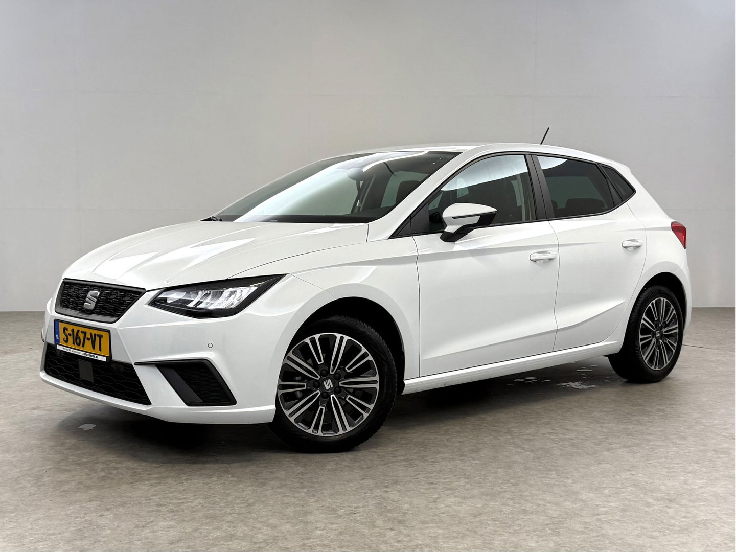 SEAT Ibiza EcoTSI Style Business Intense | Virtual | Carplay | Cruise | Stoelverw. | Navi | Parkeersens | NAP