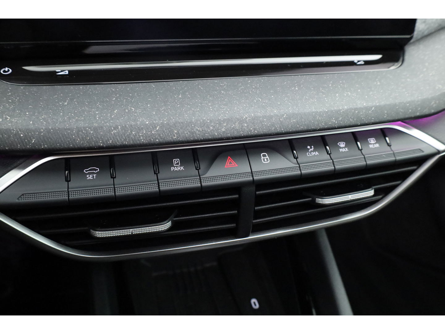 Škoda Octavia Combi 1.5 TSI MHEV Business Edition | Pano | Camera | Apple CarPlay | Stoel- Stuurverw. | Keyless |