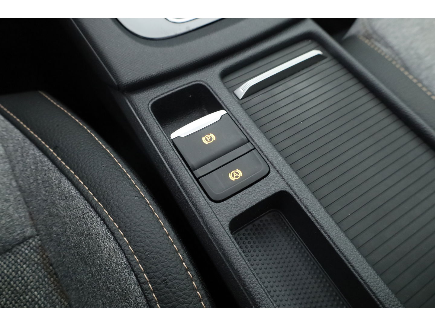 Škoda Octavia Combi 1.5 TSI MHEV Business Edition | Pano | Camera | Apple CarPlay | Stoel- Stuurverw. | Keyless |