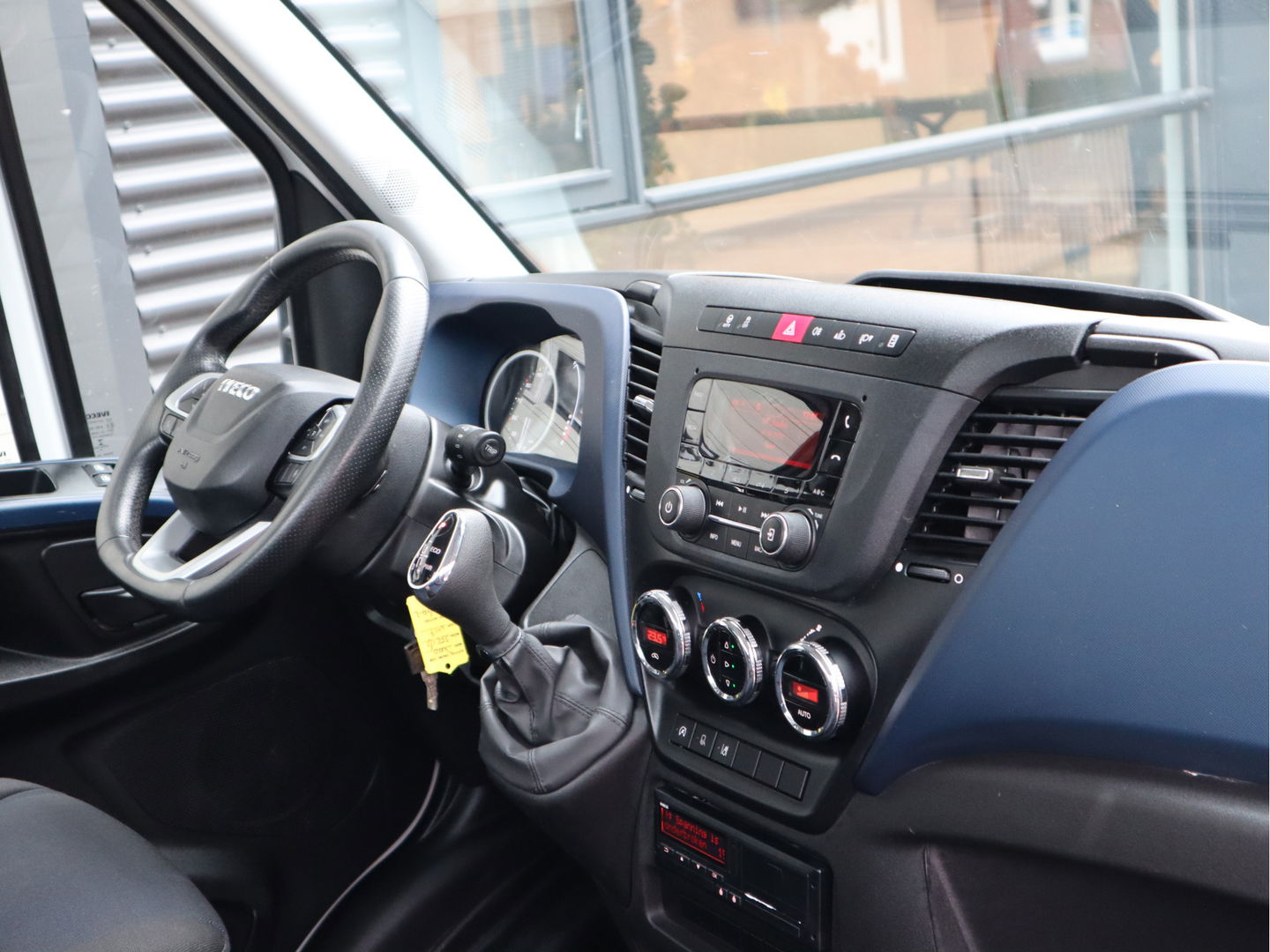 Iveco 40C16 Hi-Matic Euro 6 Automaat Tijhof Oprijwagen - 