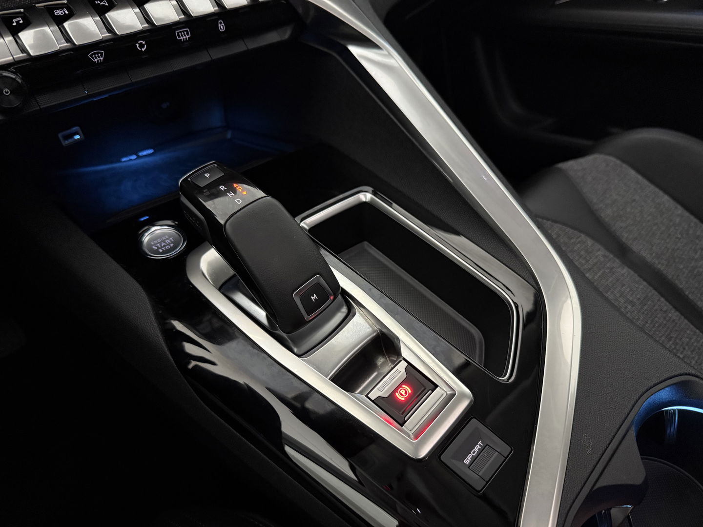 Peugeot 3008 1.2 PureTech | Pano | Virtual | Sfeer | Camera | Carplay | Adap. Cruise | Navi | Keyless | NAP