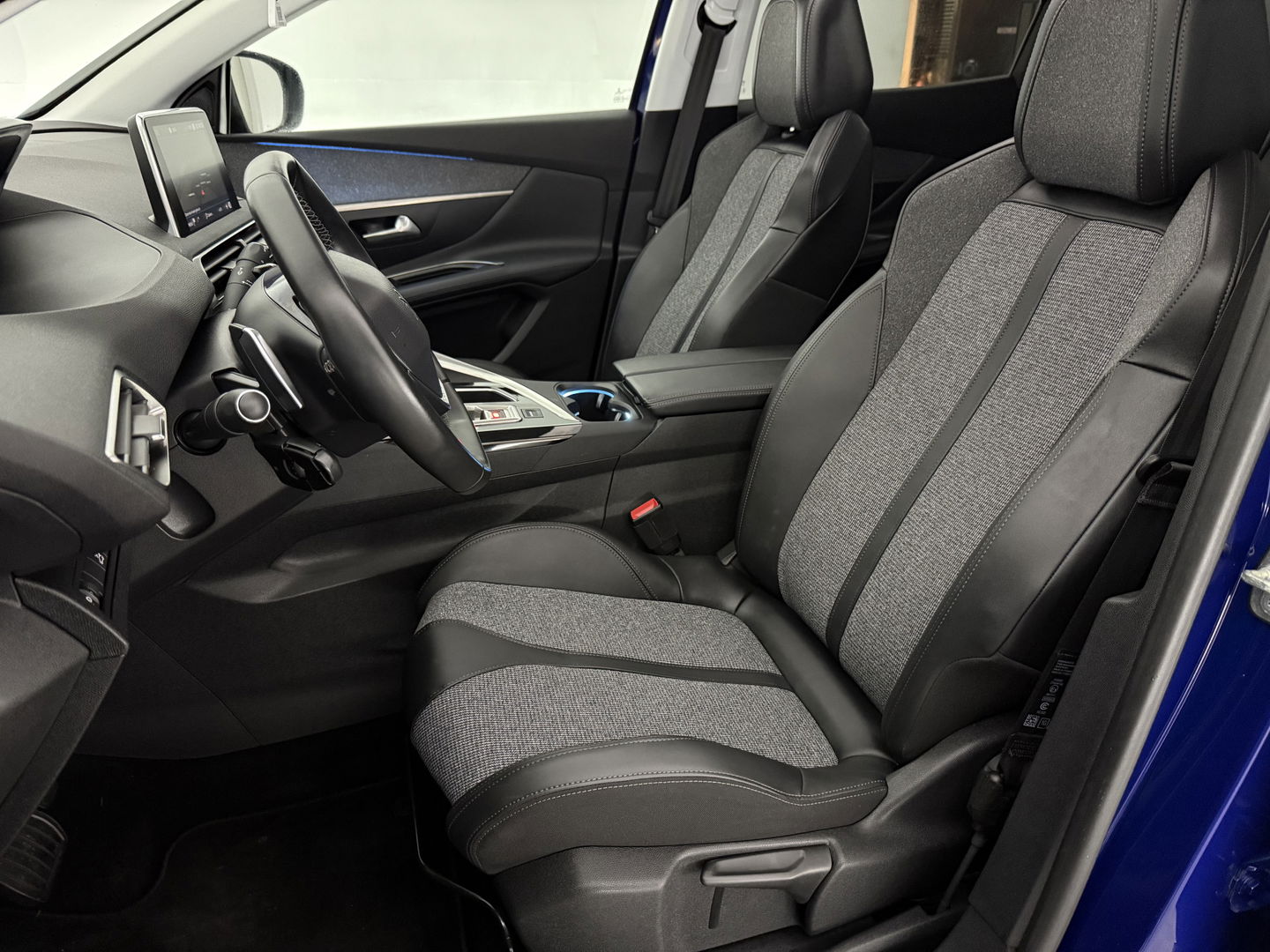 Peugeot 3008 1.2 PureTech | Pano | Virtual | Sfeer | Camera | Carplay | Adap. Cruise | Navi | Keyless | NAP