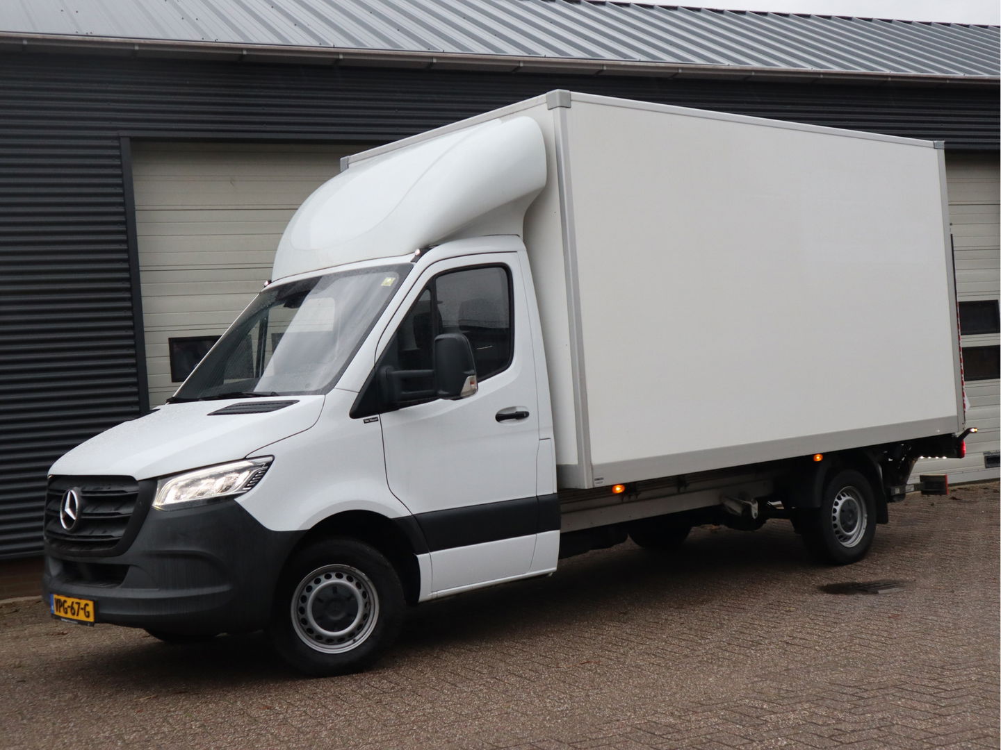 Mercedes-Benz Sprinter 315 CDI Euro 6 Bakwagen Laadklep - MBUX - LED
