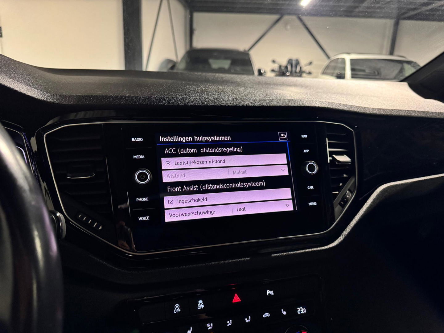 Volkswagen T-Roc 2.0 TSI 4Motion R PANO KEYLESS