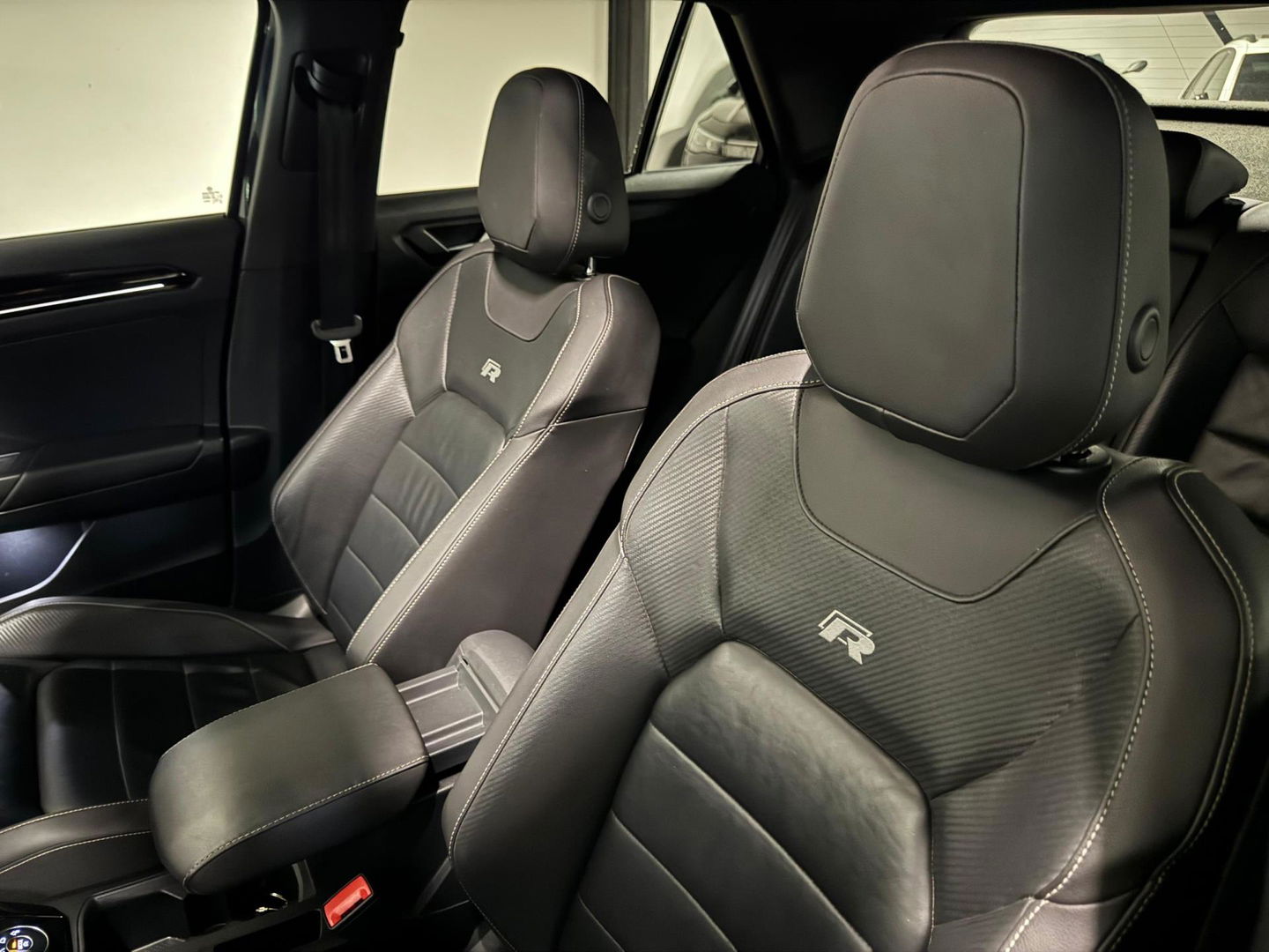 Volkswagen T-Roc 2.0 TSI 4Motion R PANO KEYLESS