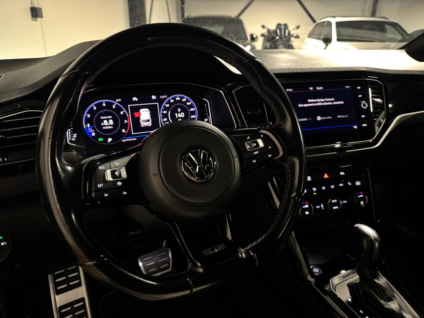 Volkswagen T-Roc 2.0 TSI 4Motion R PANO KEYLESS