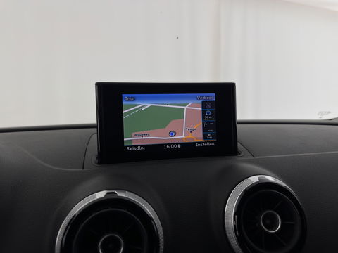 Audi A3 Limousine 1.6 TDI Ambition Sport Edition S-Line *LEATHER-FABRIC | XENON | NAVI-FULLMAP | COMFORT-SEATS | PRIVACY-GLASS | ECC | PDC | CRUISE | 18''ALU*