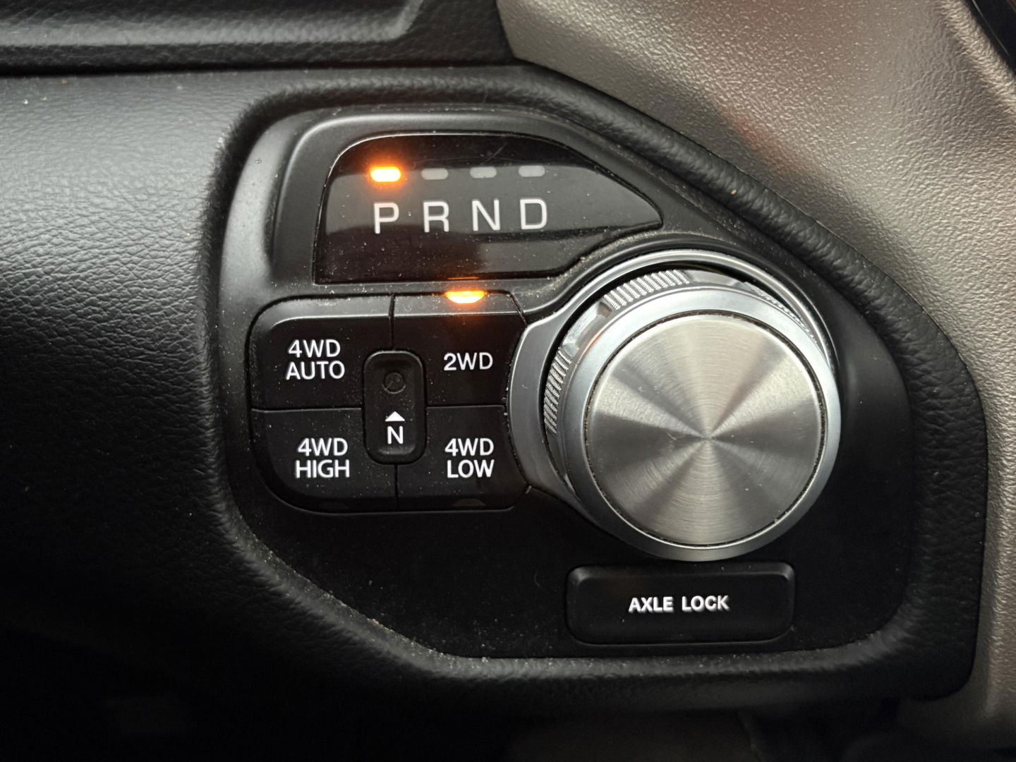 Dodge Ram Pick-Up 1500 5.7 V8 Laramie NIGHT PACK | LEDER/ALCANTARA | ADAPTIVE CRUISE | LED | 360 CAMERA