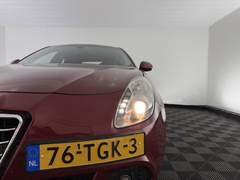 Alfa Romeo Giulietta 1.6 JTDm Distinctive *NAVI-FULLMAP | SPORT-SEATS | ECC | PDC | CRUISE | 17''ALU*