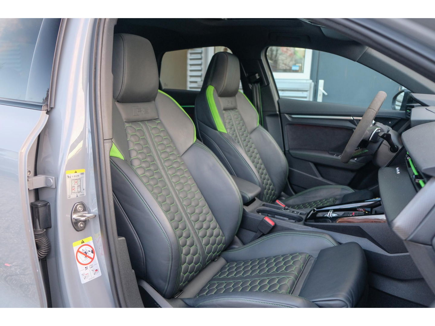 Audi RS3 Sportback 2.5 TFSI 400PK Quattro Hulk Panoramadak *BTW* Keramisch VOL! Massage B&O audio RS Dynamic