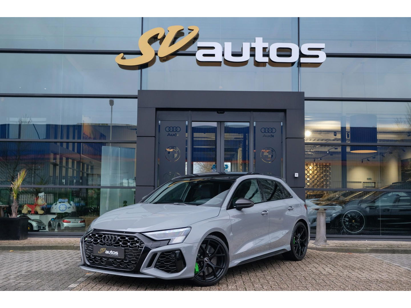 Audi RS3 Sportback 2.5 TFSI 400PK Quattro Hulk Panoramadak *BTW* Keramisch VOL! Massage B&O audio RS Dynamic