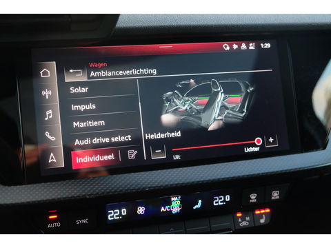 Audi RS3 Sportback 2.5 TFSI 400PK Quattro Hulk Panoramadak *BTW* Keramisch VOL! Massage B&O audio RS Dynamic