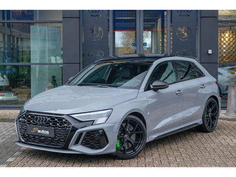 Audi RS3 Sportback 2.5 TFSI 400PK Quattro Hulk Panoramadak *BTW* Keramisch VOL! Massage B&O audio RS Dynamic