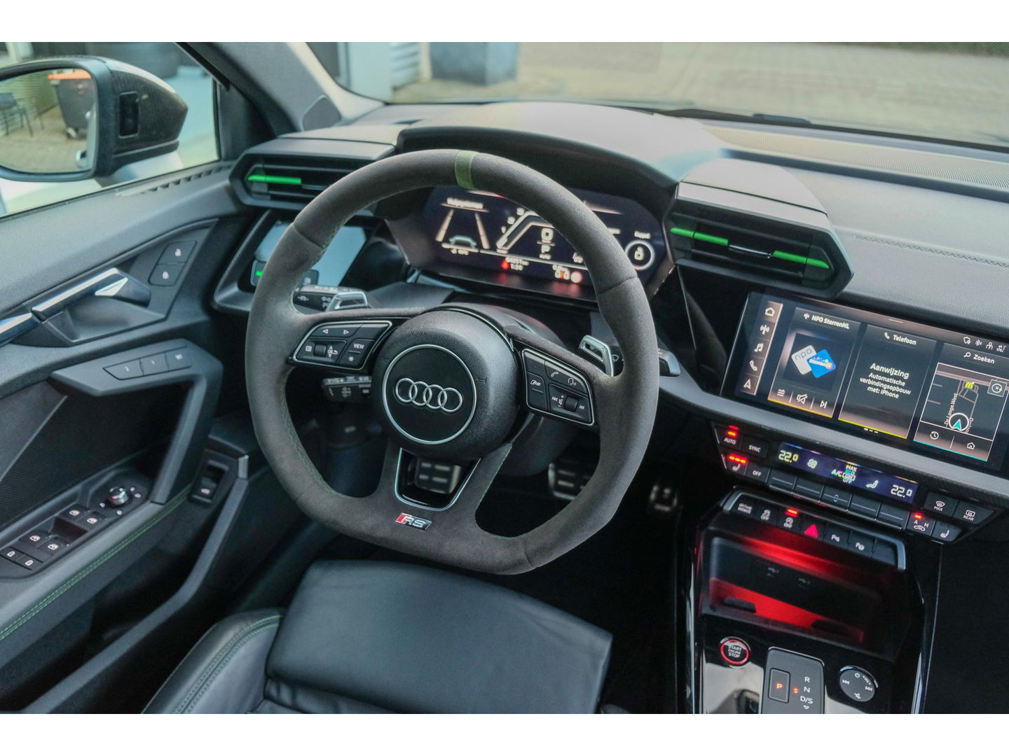 Audi RS3 Sportback 2.5 TFSI 400PK Quattro Hulk Panoramadak *BTW* Keramisch VOL! Massage B&O audio RS Dynamic