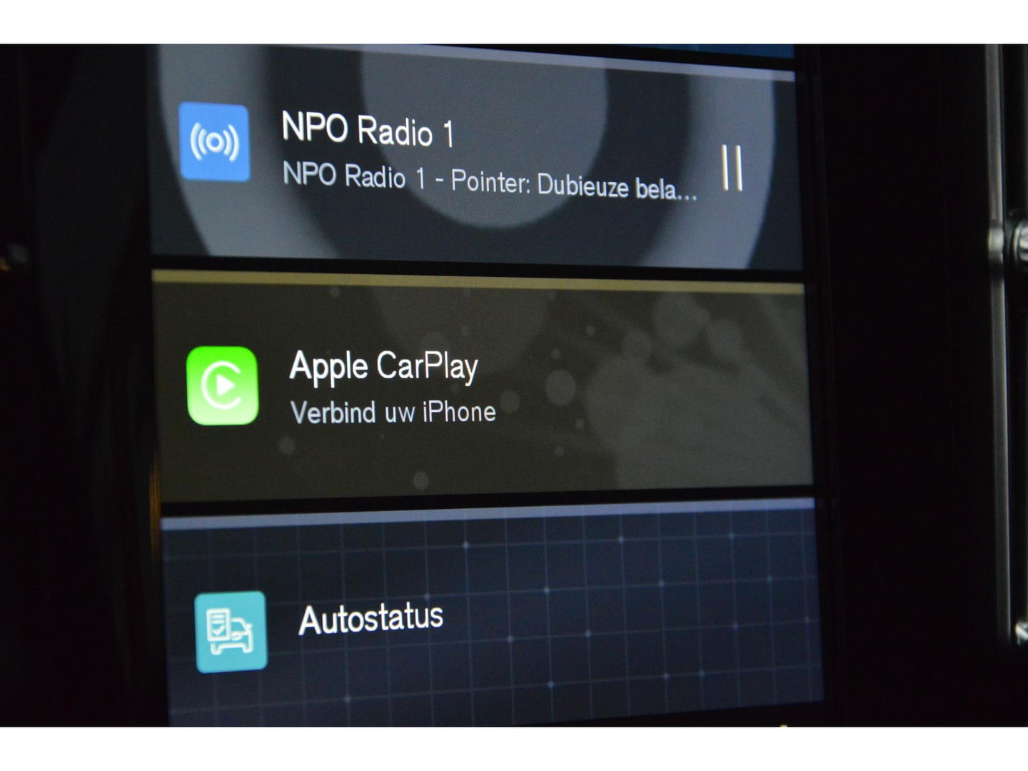 Volvo XC40 Recharge P8 AWD R-Design | Pilot-assist | Camera | Stoel + Stuur verwarmd | Harman Kardon |BLIS | Parkeersensoren |