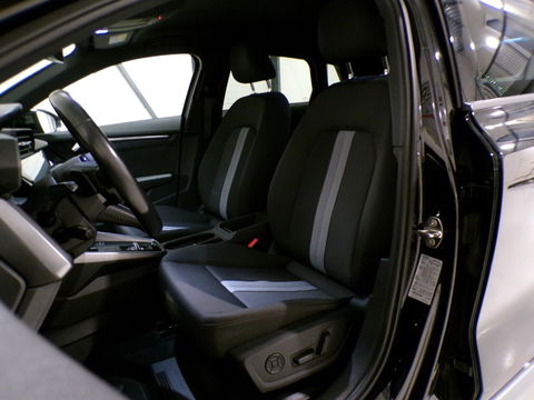 Audi A3 Sportback 35 TFSI 150PK S-Line edition "Automaat" Carplay Stoelverwarming Virtual Adaptive-cruise Elektrische-achterklep