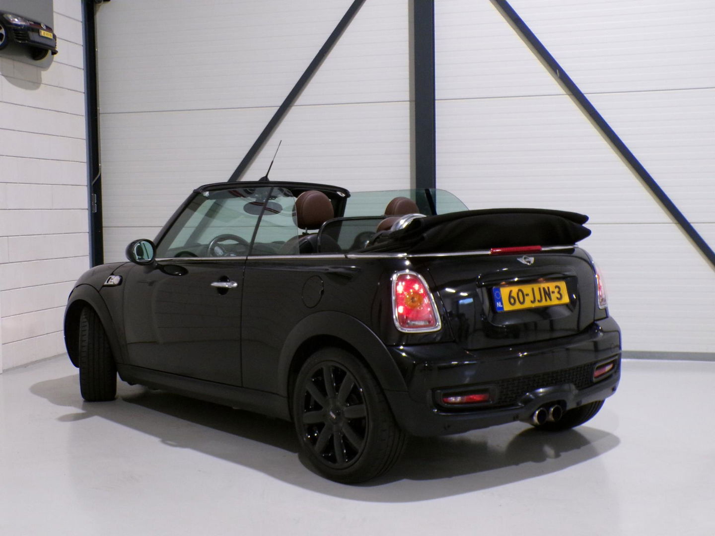 MINI Cabrio 1.6 Cooper S 174PK "Origineel NL!" Cognac-Leer Stoelverwarming Bluetooth Navigatie Cruise 17"Velgen Parkeersensor