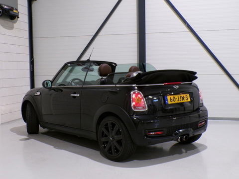 MINI Cabrio 1.6 Cooper S 174PK "Origineel NL!" Cognac-Leer Stoelverwarming Bluetooth Navigatie Cruise 17"Velgen Parkeersensor