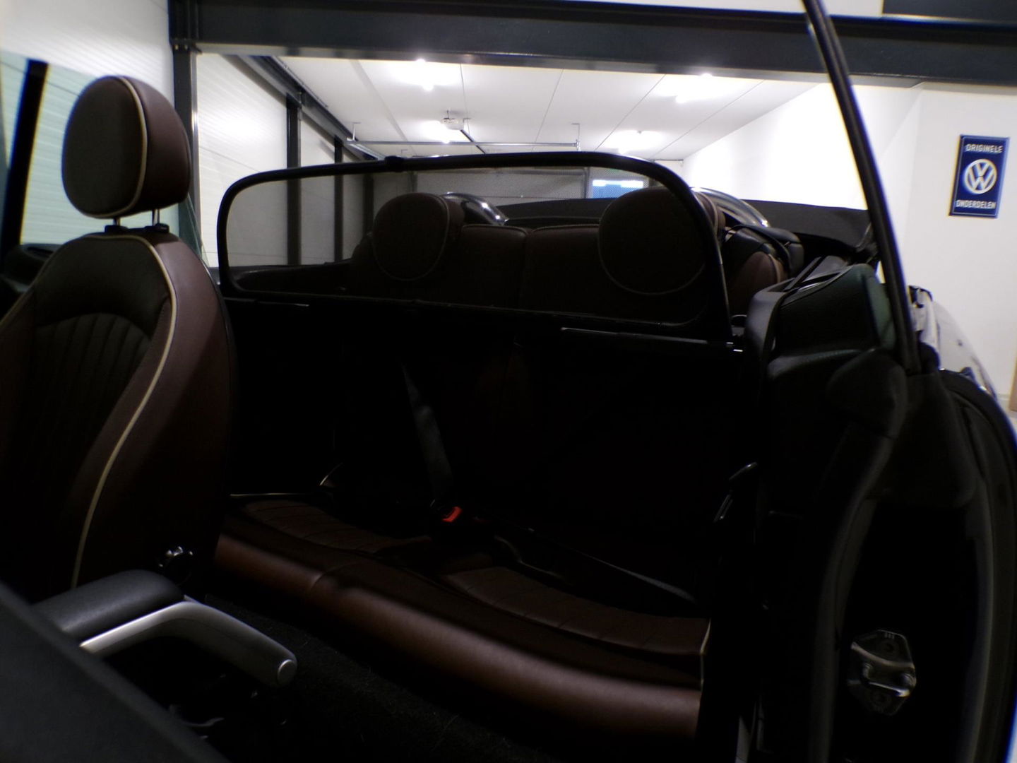 MINI Cabrio 1.6 Cooper S 174PK "Origineel NL!" Cognac-Leer Stoelverwarming Bluetooth Navigatie Cruise 17"Velgen Parkeersensor