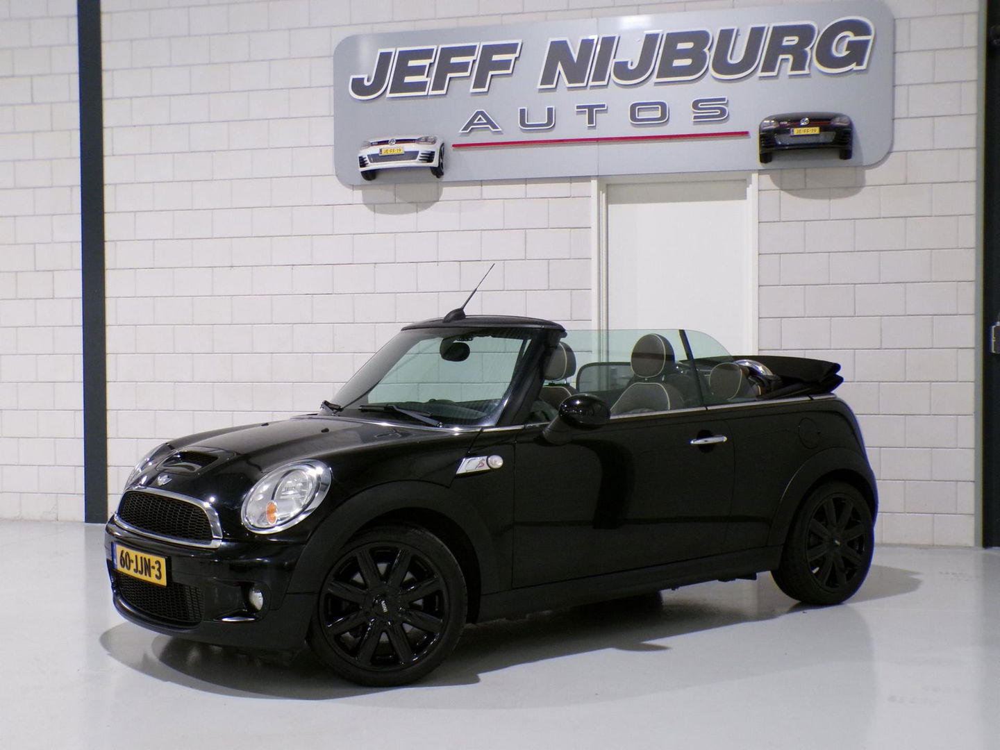MINI Cabrio 1.6 Cooper S 174PK "Origineel NL!" Cognac-Leer Stoelverwarming Bluetooth Navigatie Cruise 17"Velgen Parkeersensor