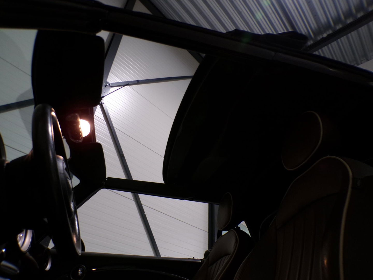 MINI Cabrio 1.6 Cooper S 174PK "Origineel NL!" Cognac-Leer Stoelverwarming Bluetooth Navigatie Cruise 17"Velgen Parkeersensor