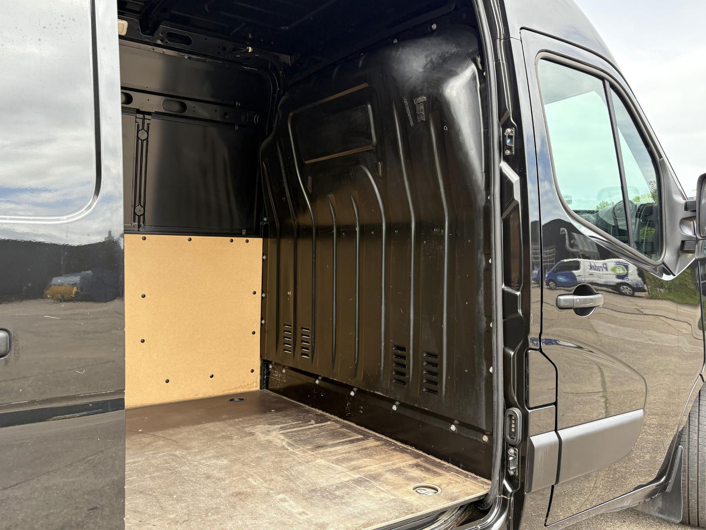 Renault Master T35 2.3 dCi L2H2 145pk | MARGE | Navigatie | Camera | Trekhaak | Airco | Cruise control | 12 maanden APK |