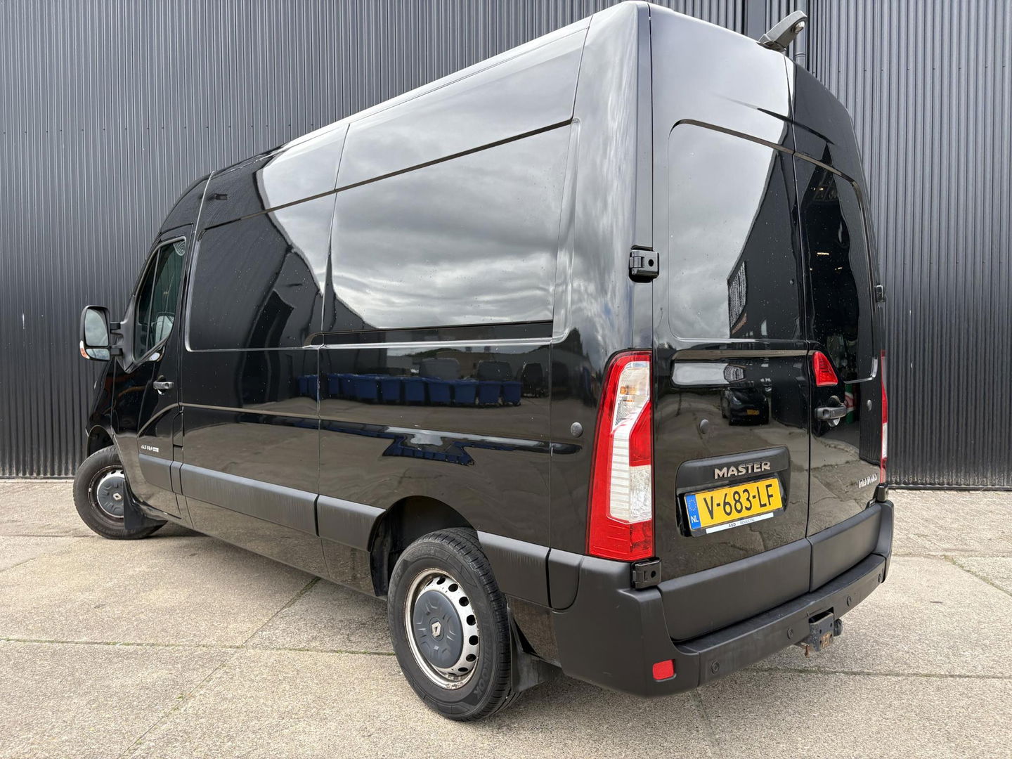 Renault Master T35 2.3 dCi L2H2 145pk | MARGE | Navigatie | Camera | Trekhaak | Airco | Cruise control | 12 maanden APK |