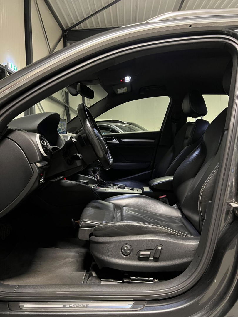Audi A3 Sportback 1.4 e-tron PHEV S-line Leer PDC Trekhaak