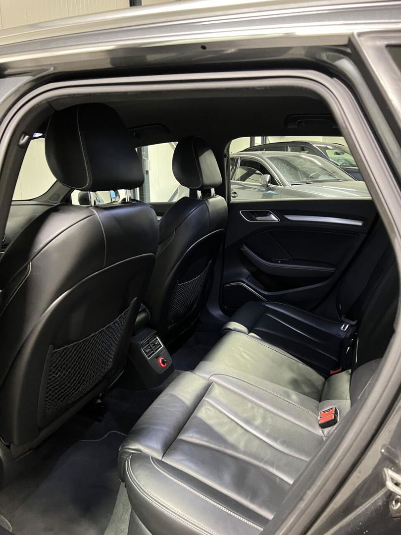 Audi A3 Sportback 1.4 e-tron PHEV S-line Leer PDC Trekhaak