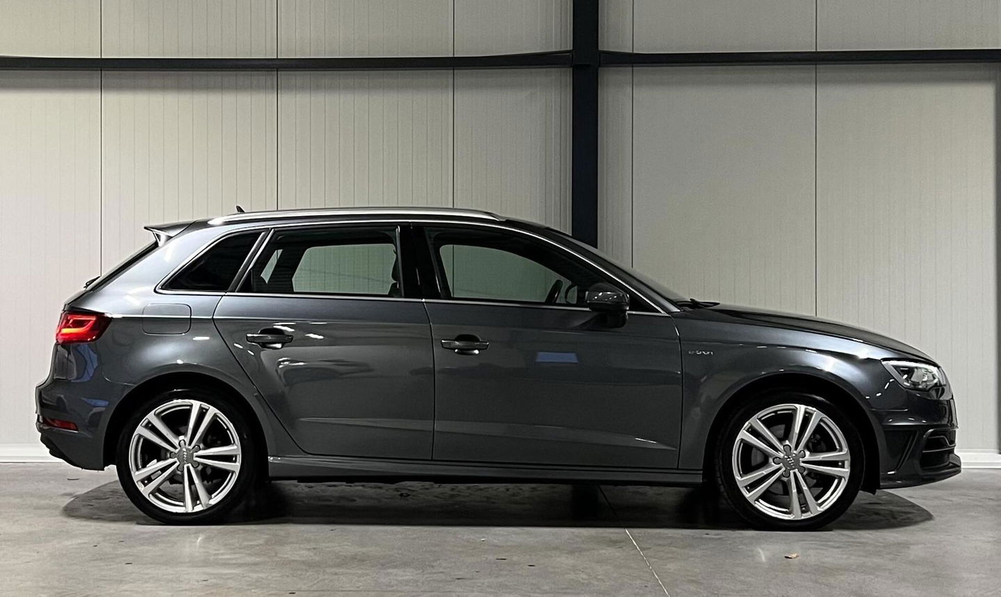 Audi A3 Sportback 1.4 e-tron PHEV S-line Leer PDC Trekhaak