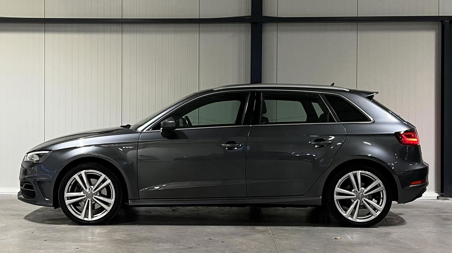 Audi A3 Sportback 1.4 e-tron PHEV S-line Leer PDC Trekhaak