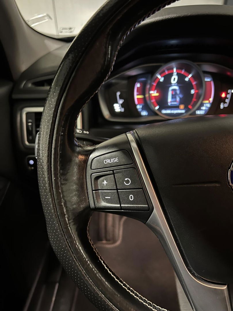 Volvo V70 D3 2.0 150PK Polstar+ Leer Navi Xenon Trekhaak