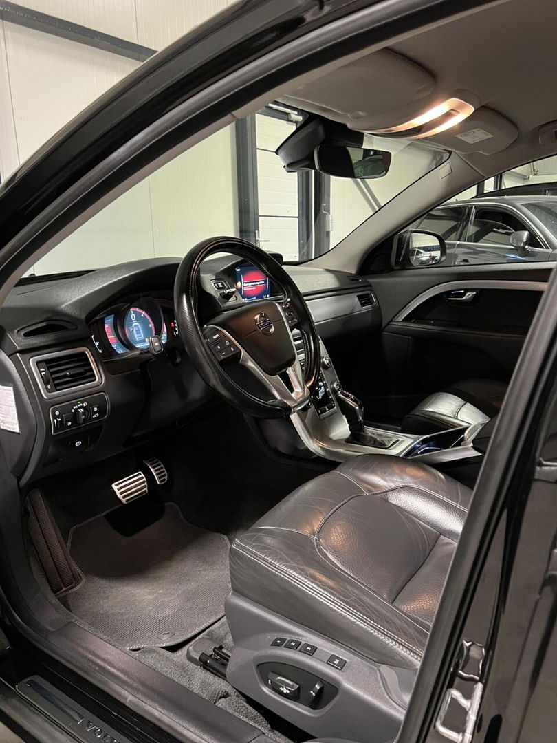 Volvo V70 D3 2.0 150PK Polstar+ Leer Navi Xenon Trekhaak