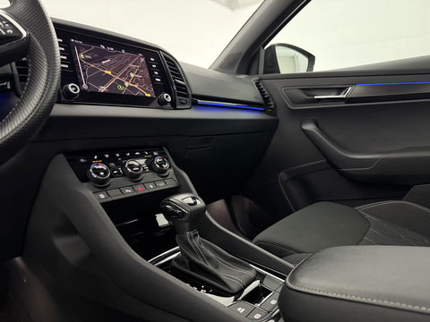 Škoda Karoq 1.5 TSI ACT 150PK Sportline | Pano | Sfeerverl. | Camera | LED | Virtual | Carplay | Stoel/Stuurverw.