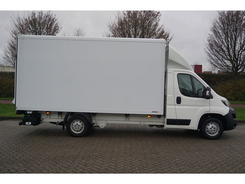 Peugeot Boxer 35 2.2 HDI 140PK L4 Bakwagen Climate, Apple CP/Android A, Camera, Dhollandia Laadklep!! NR. 01*