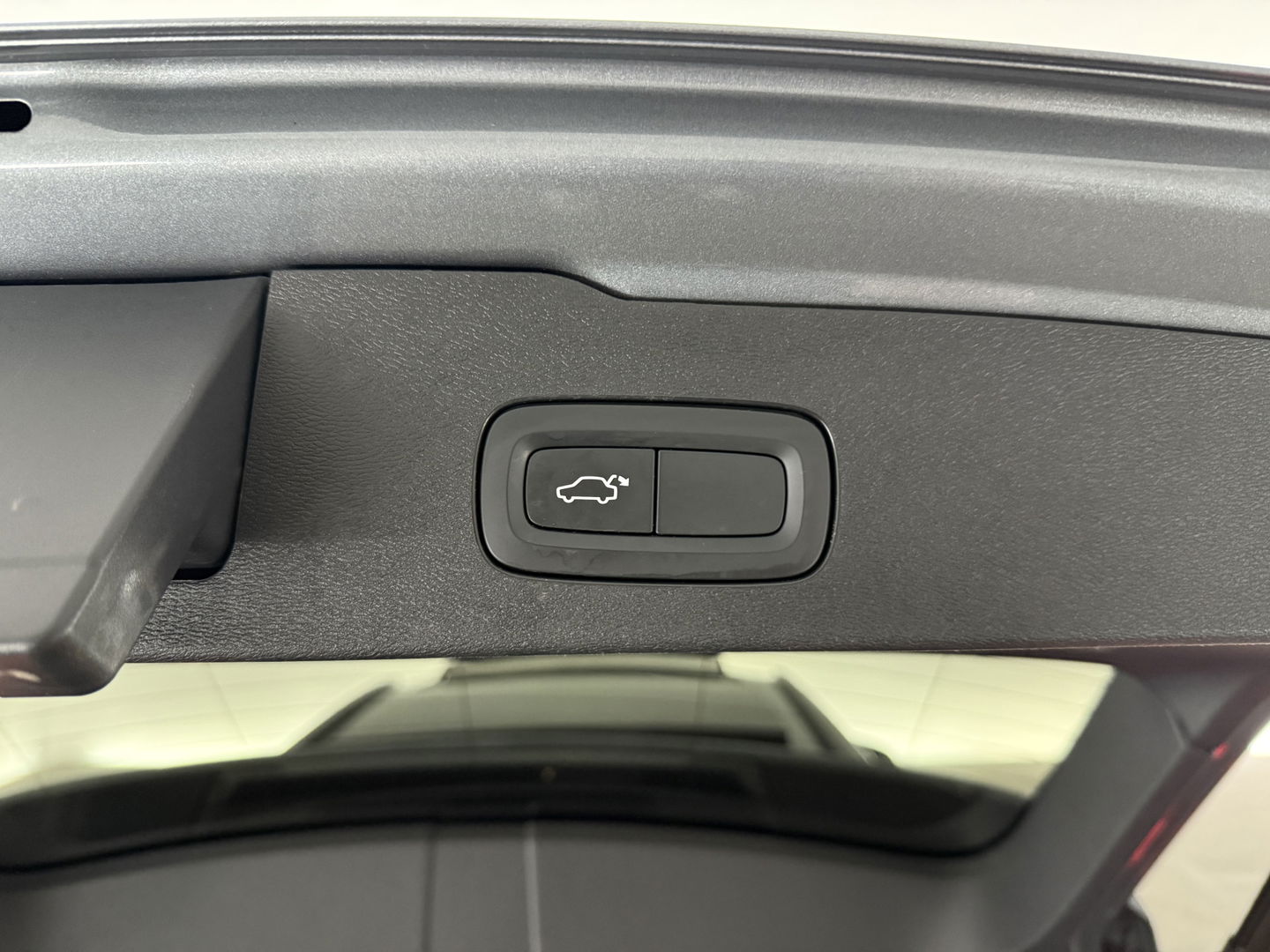 Volvo V60 2.0 T4 R-Design | Pano |  LED | Virtual | Memory | Stoelverw. | Camera | Carplay | Cruise | NAP