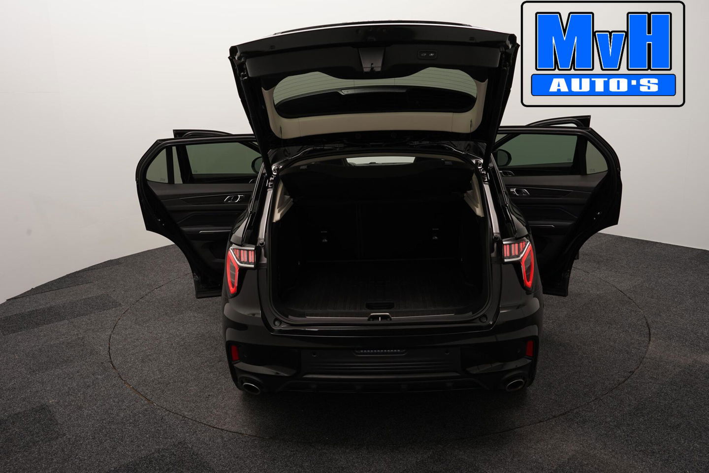 Lynk & Co 01 1.5 Hybride|LEER|FULL BLACK |360°CAM|NAP