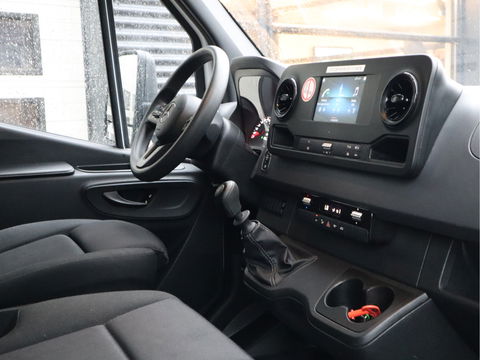 Mercedes-Benz Sprinter 315 CDI Euro 6 Bakwagen Laadklep - MBUX - LED