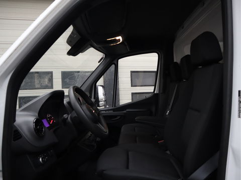 Mercedes-Benz Sprinter 315 CDI Euro 6 Bakwagen Laadklep - MBUX - LED