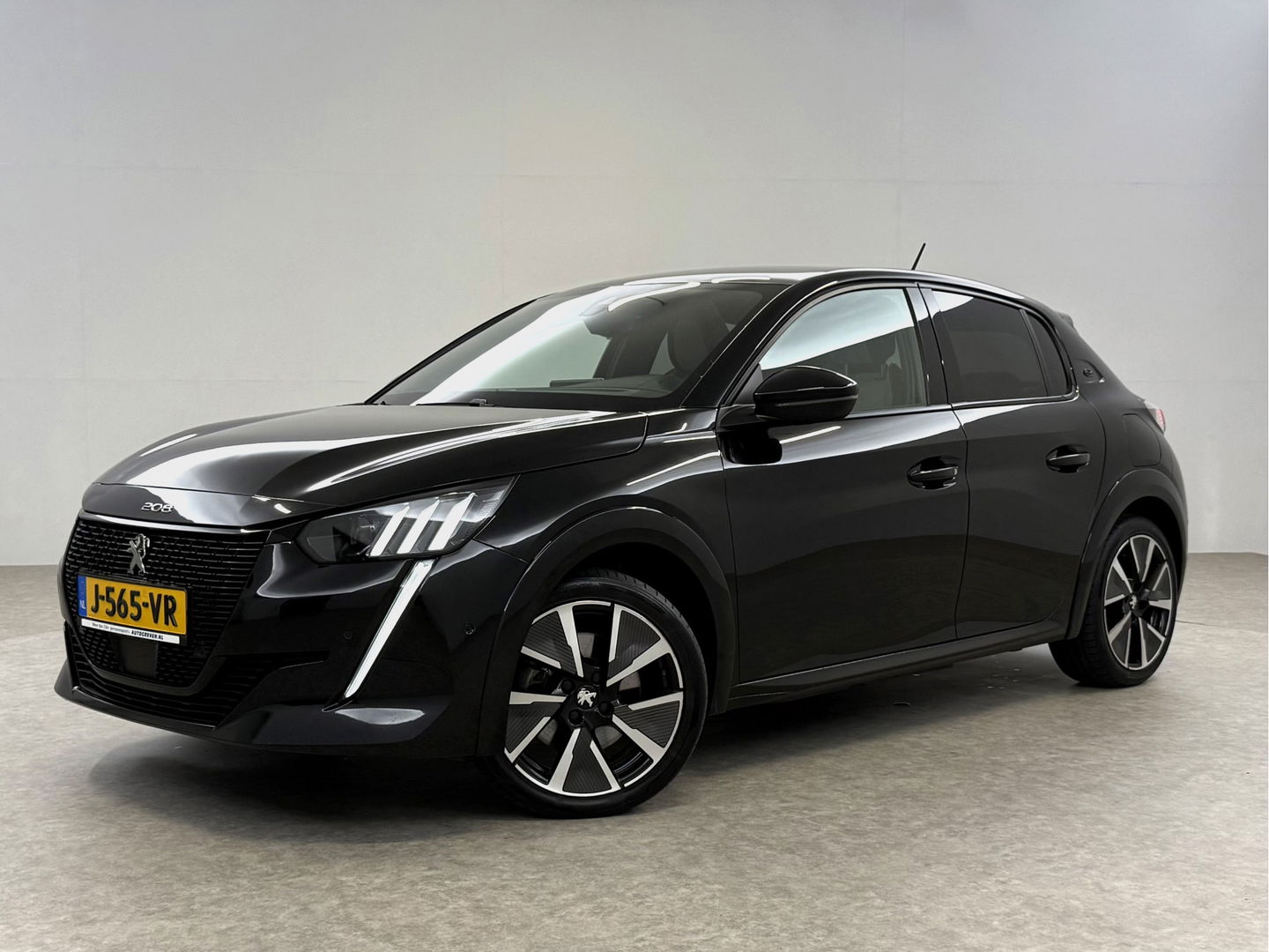 Peugeot 208 EV GT 350 | 50 kWh | Sfeerverl. | 360° | Virtual | LED | Carplay | Adap. Cruise | Keyless | NAP