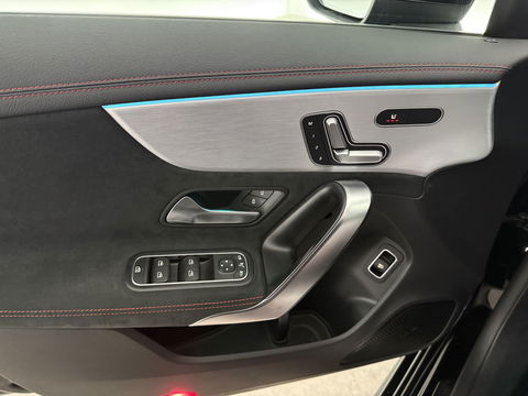 Mercedes-Benz CLA-Klasse 200 AMG | INCL. Dakkoffer | Pano | Burmester | Memory | Sfeer | Virtual | Trekh. | Camera | NAP