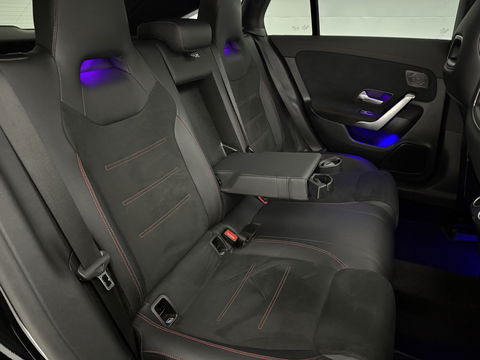 Mercedes-Benz CLA-Klasse 200 AMG | INCL. Dakkoffer | Pano | Burmester | Memory | Sfeer | Virtual | Trekh. | Camera | NAP