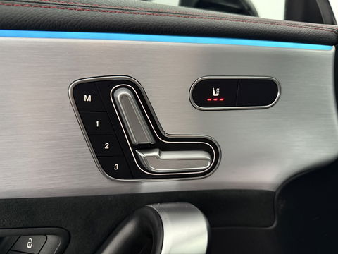 Mercedes-Benz CLA-Klasse 200 AMG | INCL. Dakkoffer | Pano | Burmester | Memory | Sfeer | Virtual | Trekh. | Camera | NAP