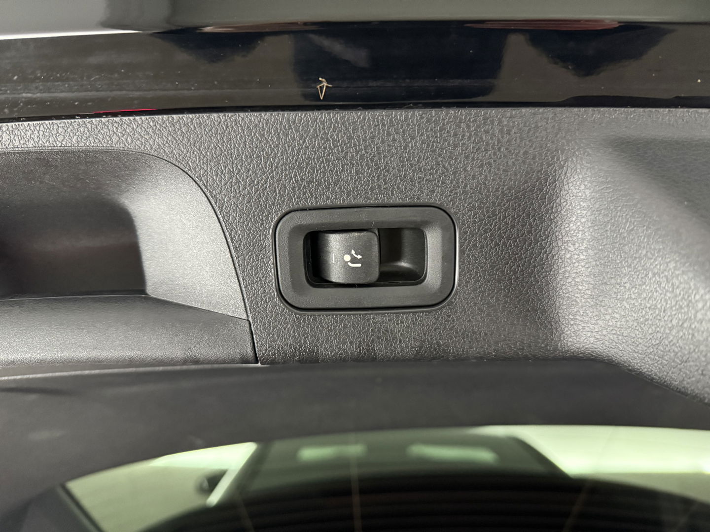 Mercedes-Benz CLA-Klasse 200 AMG | INCL. Dakkoffer | Pano | Burmester | Memory | Sfeer | Virtual | Trekh. | Camera | NAP