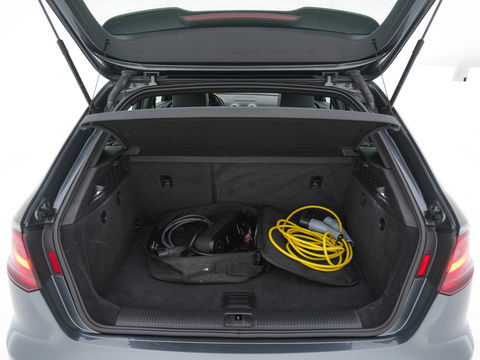 Audi A3 Sportback 1.4 e-tron Plug-In Pro Line plus Aut. *LEATHER-FABRIC | FULL-LED | NAVI-FULLMAP | KEYLESS | SPORT-SEATS | AUDI-SOUND | TOWBAR | 17''ALU*