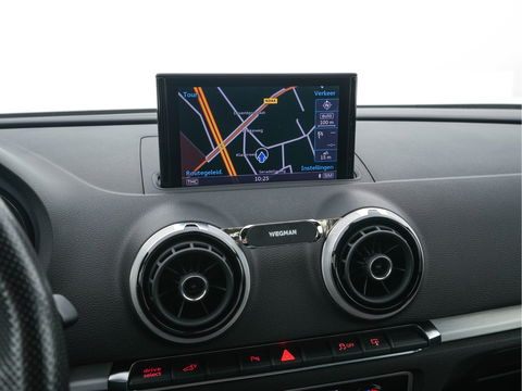 Audi A3 Sportback 1.4 e-tron Plug-In Pro Line plus Aut. *LEATHER-FABRIC | FULL-LED | NAVI-FULLMAP | KEYLESS | SPORT-SEATS | AUDI-SOUND | TOWBAR | 17''ALU*