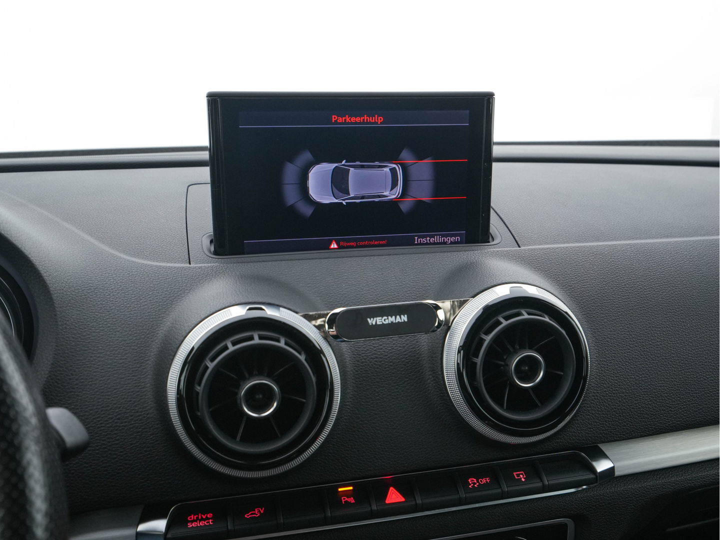 Audi A3 Sportback 1.4 e-tron Plug-In Pro Line plus Aut. *LEATHER-FABRIC | FULL-LED | NAVI-FULLMAP | KEYLESS | SPORT-SEATS | AUDI-SOUND | TOWBAR | 17''ALU*