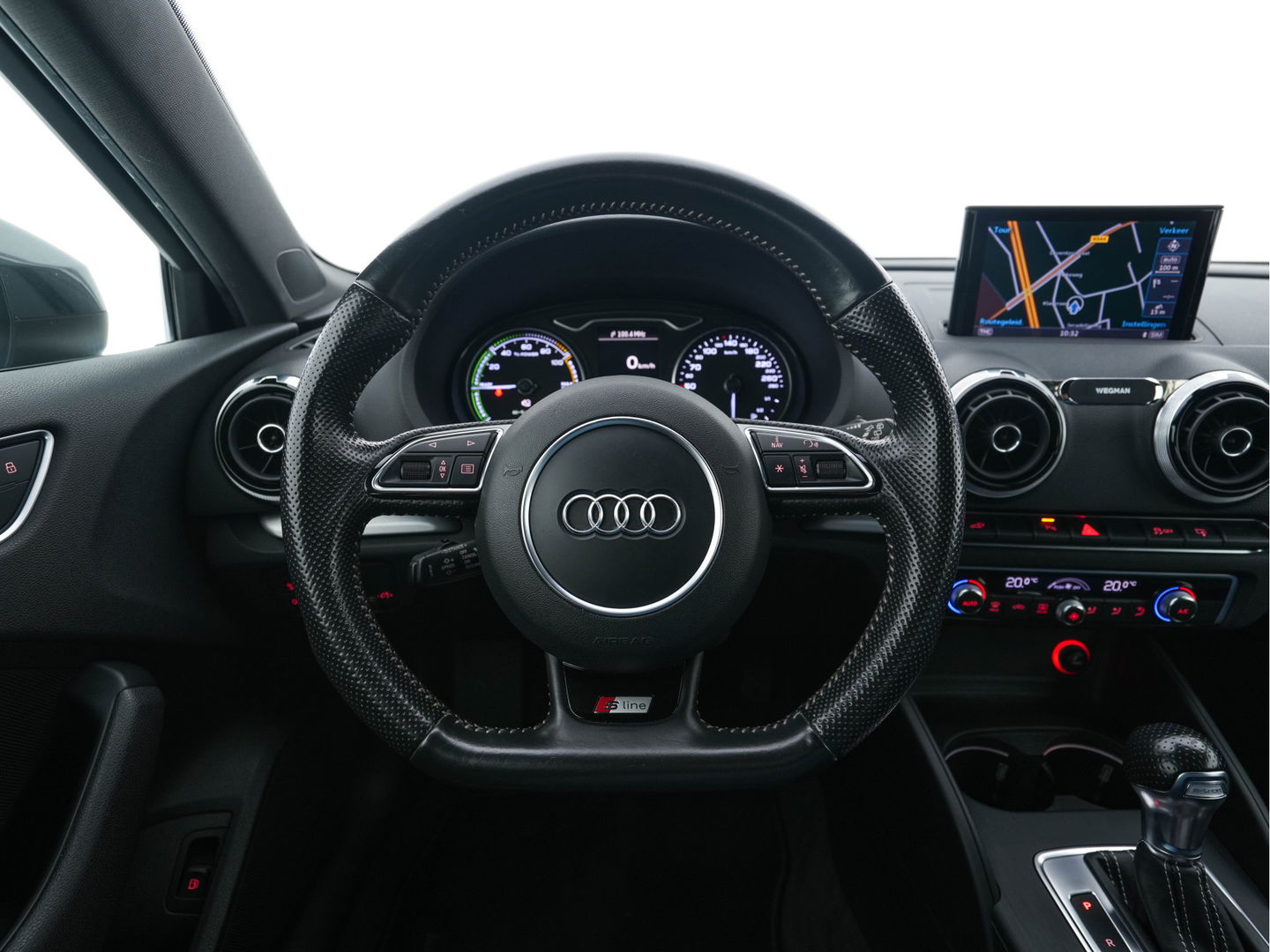 Audi A3 Sportback 1.4 e-tron Plug-In Pro Line plus Aut. *LEATHER-FABRIC | FULL-LED | NAVI-FULLMAP | KEYLESS | SPORT-SEATS | AUDI-SOUND | TOWBAR | 17''ALU*